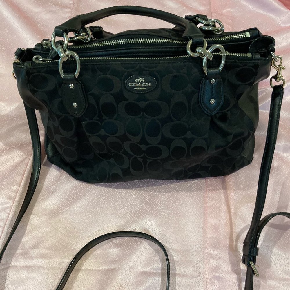 Coach Classic Signature Black Crossbody